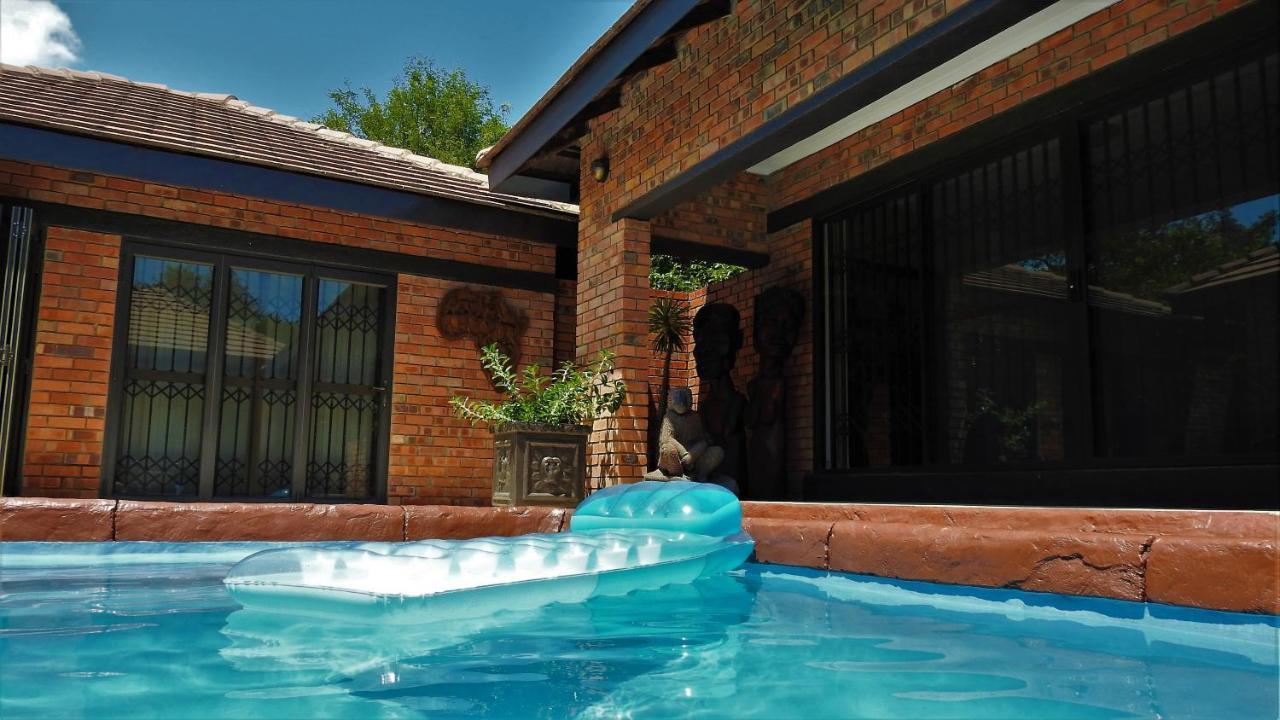 Ubuntu Bed And Breakfast Marloth Park Εξωτερικό φωτογραφία